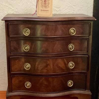 Miniature serpentine Mahogany chest / table, Southhampton furniture, four drawer chest
