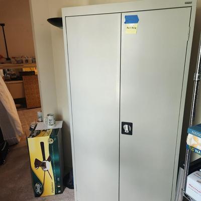 Sandusky Metal Storage Cabinet w Lock & Key 36x18x72