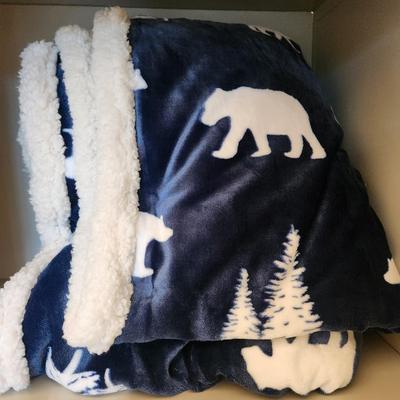 2 Eddie Bauer Plush Sherpa Throw 60" x 70" Blue White Bears Pine Trees