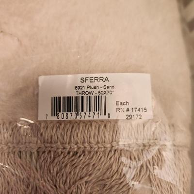 Sferra Italy Fine Linens Plush Throw 50x70 Sand