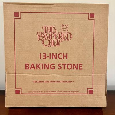 NEW PAMPERED CHEF Baking Stone