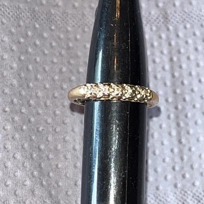 14k Ladies Diamond Ring
