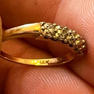 14k Ladies Diamond Ring