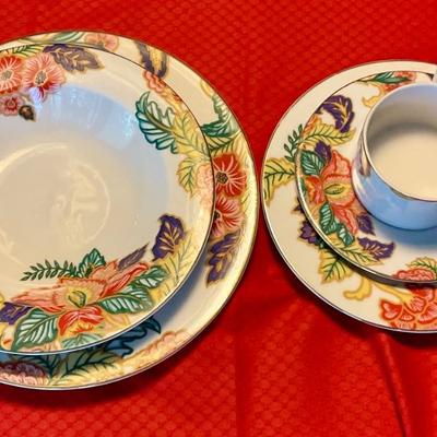 Service for 4 American Atelier, Canton road pattern