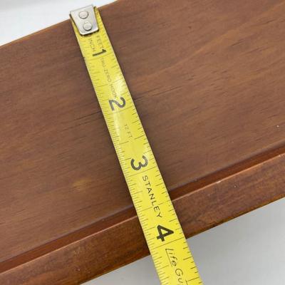 Set of 2 small shelves
