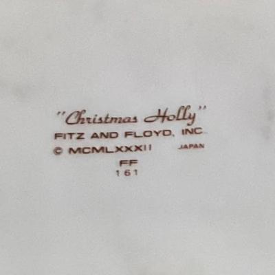 Christmas Holly, by Fitz and Floyd service for 8, with 2 serving platters