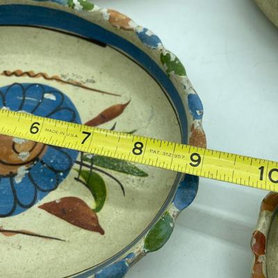 Set of 4 pottery Mexican platters