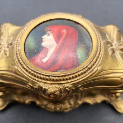 Antique Brooches & Jewelry Box