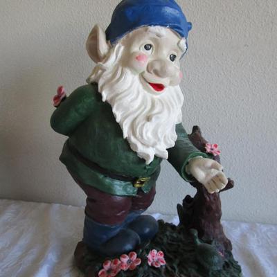 Gnome with turtle
