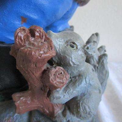 Gnome with squirrel