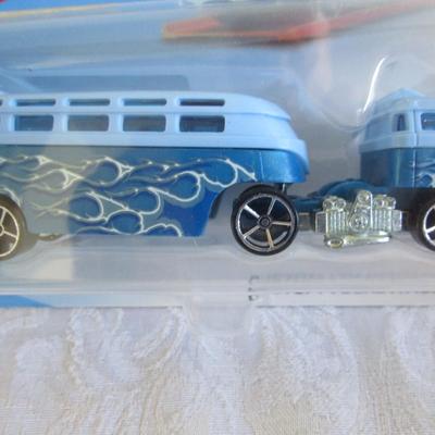 Collectable Hot Wheels Custom Volkswagen Hauler