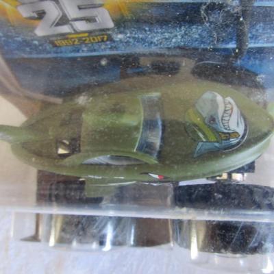 Collectable Hot Wheels 2017 Monster Jam Shark Shock Car
