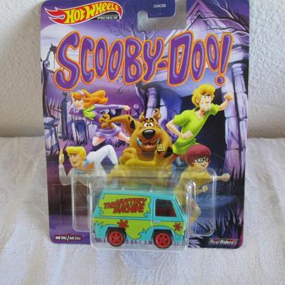 Collectable Hot Wheels Scooby Doo Mystery Machine Car
