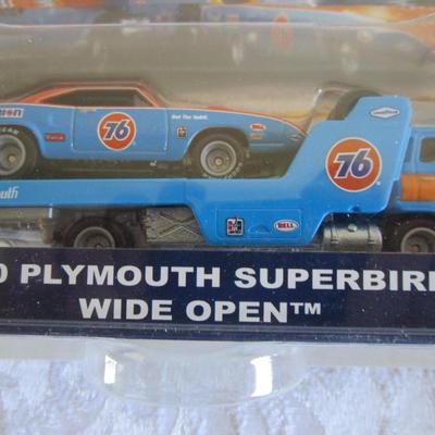 Collectable Hot Wheels 1970 Super Bird Car