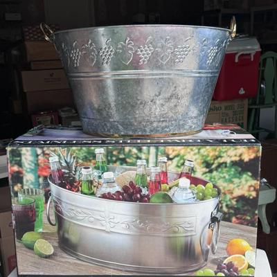 Med Galvinized Tub & Large Stainless Steel Party Tub