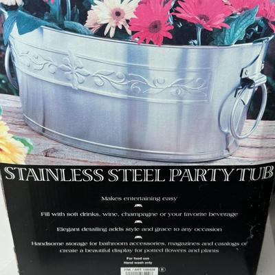 Med Galvinized Tub & Large Stainless Steel Party Tub
