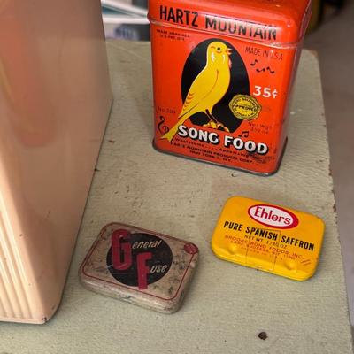 Vintage Universal Kitchen Scale and Tins Lot