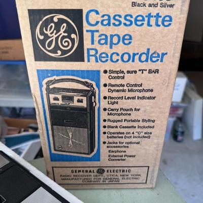 General Electric Cassette Tape Recorder M8400