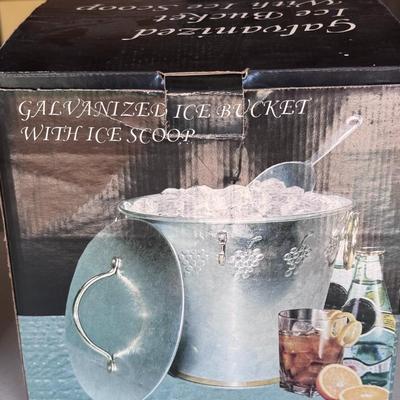 Ice Buckets Lot