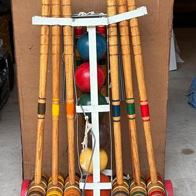 Croquet Set w/ Metal Holder