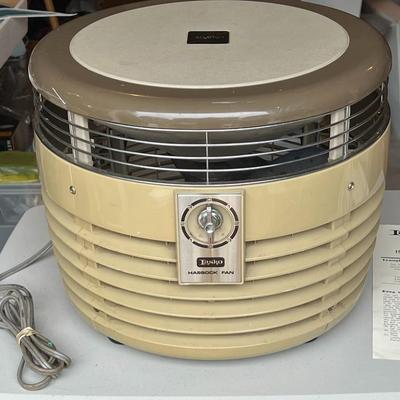 Vintage Lasko Deluxe Hassock Metal Fan- Model 3152