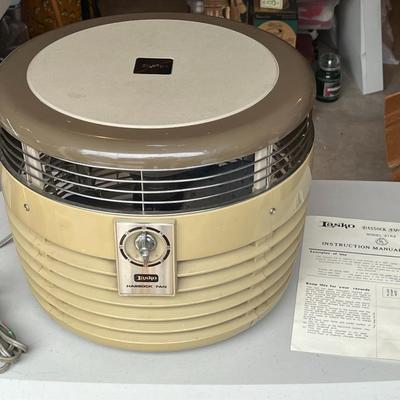 Vintage Lasko Deluxe Hassock Metal Fan- Model 3152