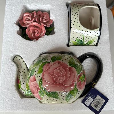 Rose Teapot w/ Tealight Warmer