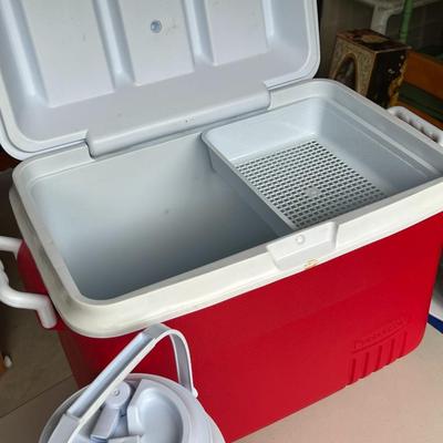 Rubbermaid Cooler and Thermos