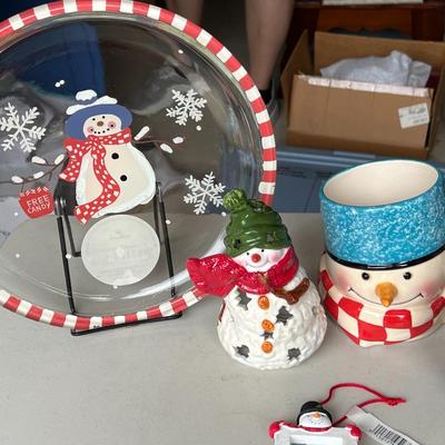 Holiday Snowman and Penguin Mug Lot