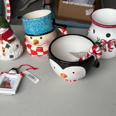 Holiday Snowman and Penguin Mug Lot