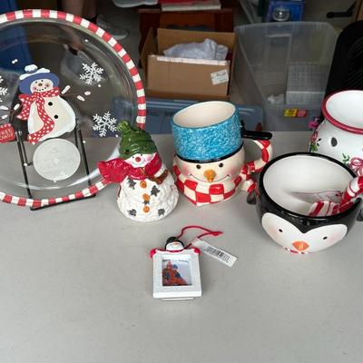 Holiday Snowman and Penguin Mug Lot