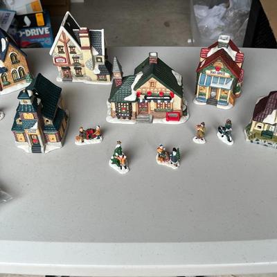 Holiday Village Set
