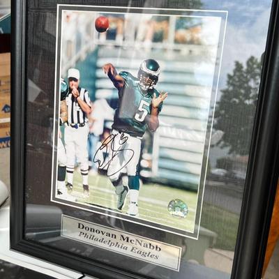 Eagles Sports Lot 3- autographed items
