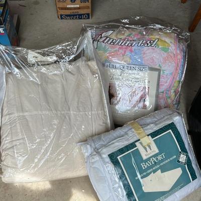 Linen Down Blanket, Floral Queen Comforter, and Matress Protector