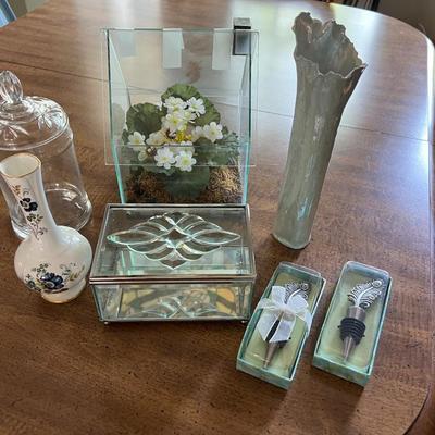 Misc Decorative Lot