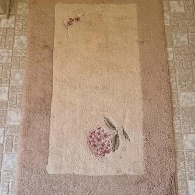 Bathroom Décor Set and Accessories