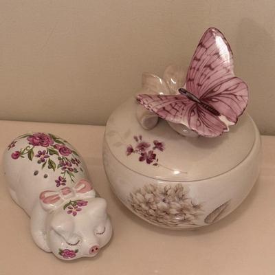 Bathroom Décor Set and Accessories