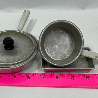 Miniature Kid Sized Aluminum Pots and Pans Vintage toys