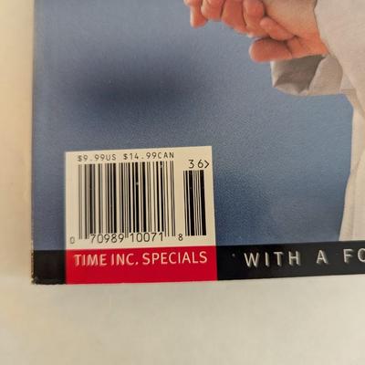 Pope John Paul II & Pope Francis Magazines Choice 6