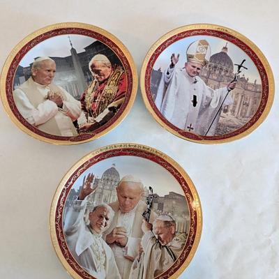 Numbered His Holiness John Paul II Bradford Exchange Plates With COAs