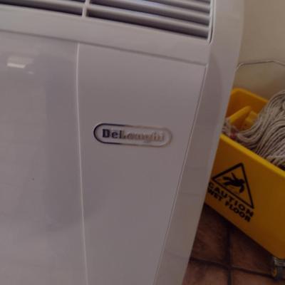 DeLonghi Room Air Conditioner- In Working Condition