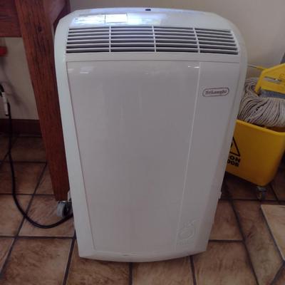 DeLonghi Room Air Conditioner- In Working Condition