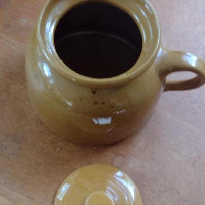 Glazed Pottery Bean Pot with Lid