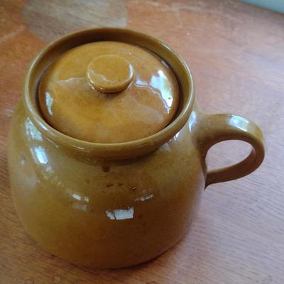 Glazed Pottery Bean Pot with Lid