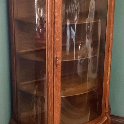 Very nice Oak curved glass China cabinet