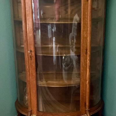 Very nice Oak curved glass China cabinet