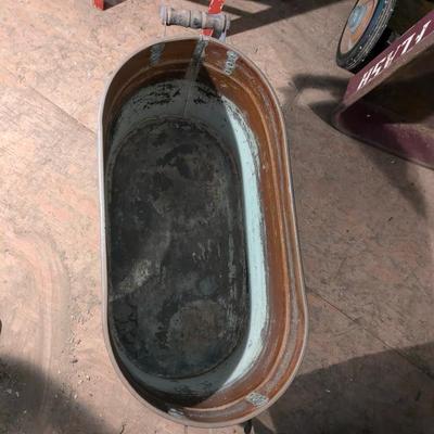 Large Antique Copper Tub With Wood Handles