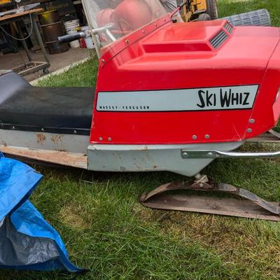 VINTAGE 1970 MASSEY FERGUSON SKI WHIZ 300S