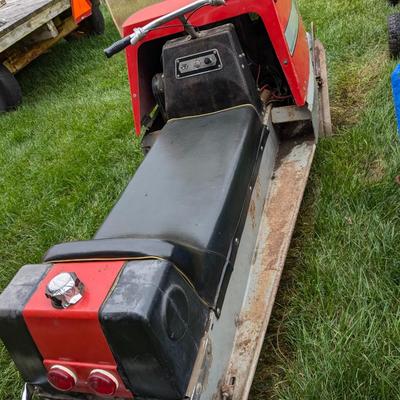 VINTAGE 1970 MASSEY FERGUSON SKI WHIZ 300S