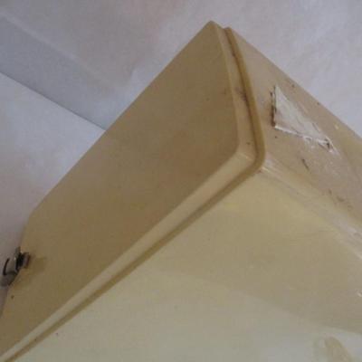 Singer Golden Touch & Sew Deluxe Zig-Zag Model 640